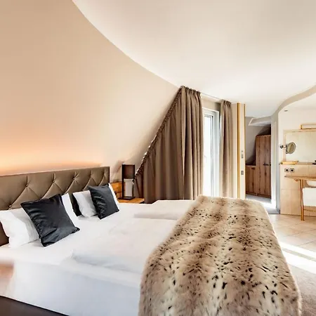 Burghotel Staufeneck 5* Salach