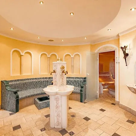 Burghotel Staufeneck 살라크