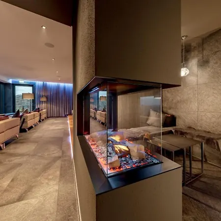 호텔 Burghotel Staufeneck 살라크