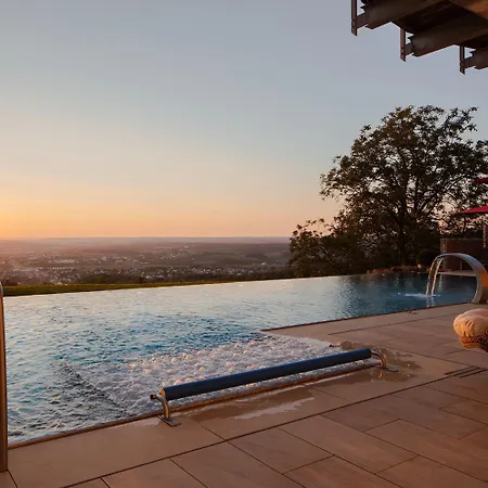 Burghotel Staufeneck Ξενοδοχείο 5*