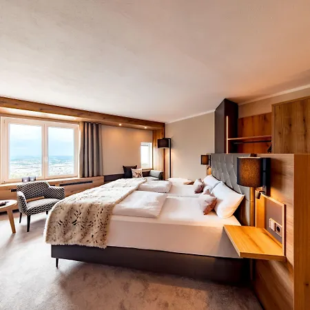 Burghotel Staufeneck 5* Salach