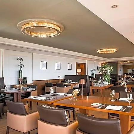 Hotel Burghotel Staufeneck