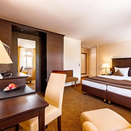 Ξενοδοχείο Burghotel Staufeneck 5*