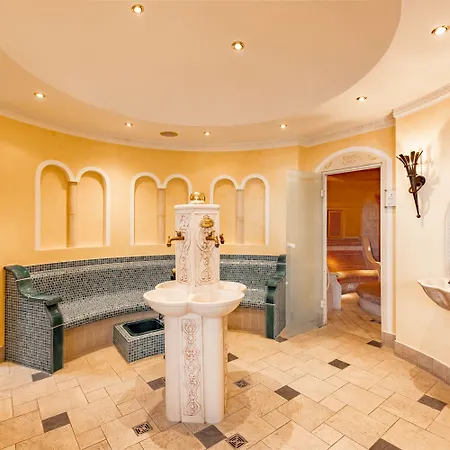 Burghotel Staufeneck 5* Salach