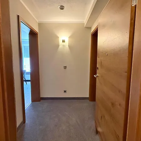 Ξενοδοχείο Burghotel Staufeneck 5*