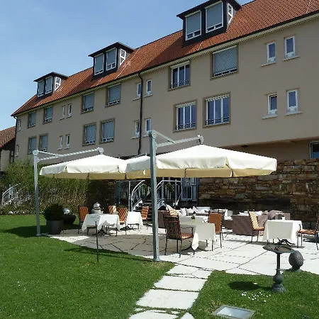 ホテル Burghotel Staufeneck 5*