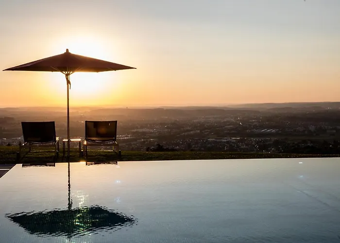 מלון Burghotel Staufeneck