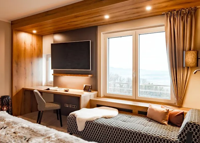 ホテル Burghotel Staufeneck