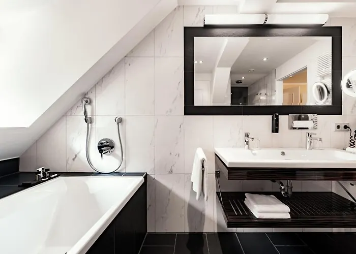 Burghotel Staufeneck 5*